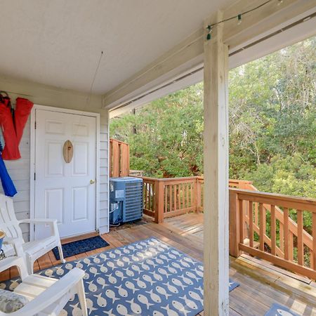 Well-Equipped Emerald Isle Townhome Pets Welcome! Exterior photo